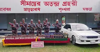 শেরপুর সীমান্তে বিজিবি অভিযান: মাদক-চোরাই মালসহ প্রাইভেট কার জব্দ